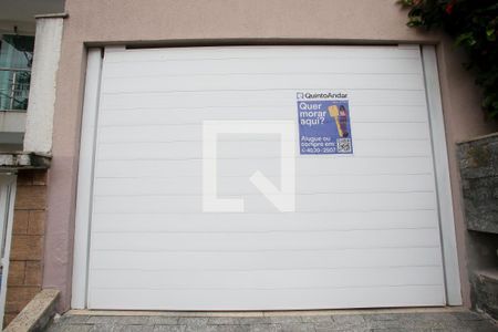 Casa à venda com 238m², 4 quartos e 3 vagas Casa à venda com 238m², 4 quartos e 3 vagasGaragem