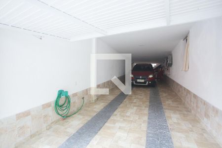 Casa à venda com 238m², 4 quartos e 3 vagas Casa à venda com 238m², 4 quartos e 3 vagasGaragem