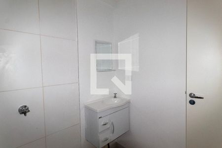 Apartamento para alugar com 35m², 2 quartos e sem vagaBanheiro