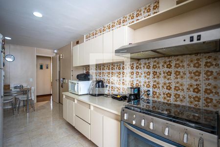 Apartamento à venda com 180m², 4 quartos e 2 vagasCozinha