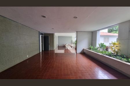 Apartamento à venda com 180m², 4 quartos e 2 vagasÁrea comum - Playground