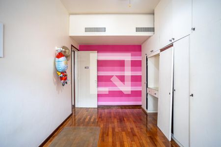 Apartamento à venda com 180m², 4 quartos e 2 vagasQuarto 4