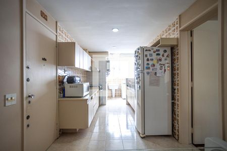 Apartamento à venda com 180m², 4 quartos e 2 vagasCozinha