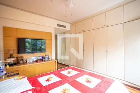 Apartamento à venda com 180m², 4 quartos e 2 vagasQuarto Suite