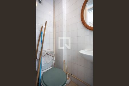 Apartamento à venda com 180m², 4 quartos e 2 vagasBanheiro de Serviço