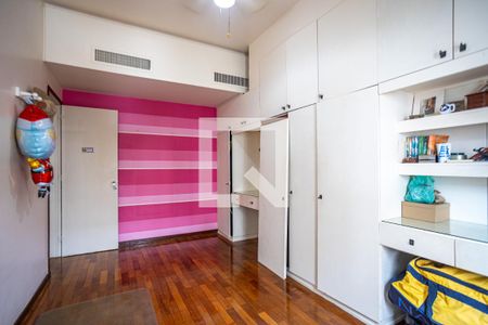 Apartamento à venda com 180m², 4 quartos e 2 vagasQuarto 4