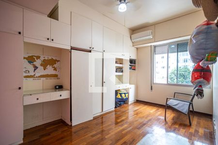 Apartamento à venda com 180m², 4 quartos e 2 vagasQuarto 4