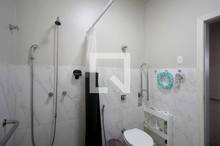 Casa à venda com 250m², 4 quartos e 3 vagasBanheiro 1