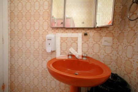 Casa à venda com 250m², 4 quartos e 3 vagasBanheiro 2