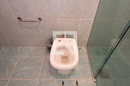 Casa à venda com 358m², 6 quartos e 2 vagasBanheiro da Suite