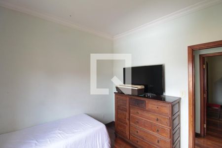 Casa à venda com 358m², 6 quartos e 2 vagasQuarto 1