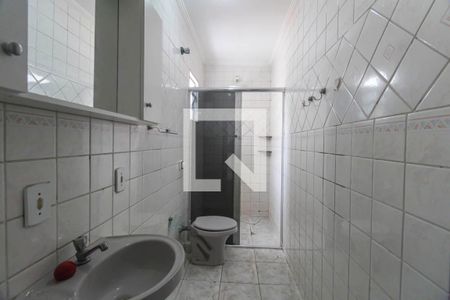 Casa de condomínio para alugar com 116m², 2 quartos e 2 vagasBanheiro