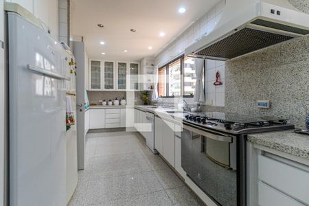 Apartamento para alugar com 330m², 3 quartos e 4 vagasCozinha
