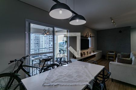 Apartamento para alugar com 80m², 2 quartos e 2 vagas Apartamento para alugar com 80m², 2 quartos e 2 vagasSala de Jantar