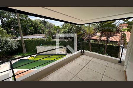 Casa à venda com 707m², 4 quartos e 10 vagasVaranda da suíte master