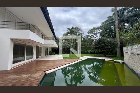Casa à venda com 707m², 4 quartos e 10 vagasPiscina