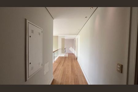 Casa à venda com 707m², 4 quartos e 10 vagasCorredor