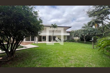 Casa à venda com 707m², 4 quartos e 10 vagasQuintal
