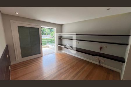 Casa à venda com 707m², 4 quartos e 10 vagasSuite 3