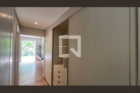 Casa à venda com 707m², 4 quartos e 10 vagasSuite 3