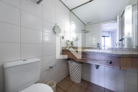 Apartamento para alugar com 120m², 2 quartos e 1 vaga Apartamento para alugar com 120m², 2 quartos e 1 vagaBanheiro suíte 1