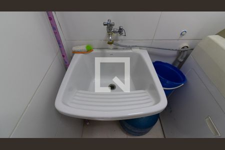 Casa à venda com 210m², 4 quartos e 2 vagas Casa à venda com 210m², 4 quartos e 2 vagasÁrea de Serviço Casa 2