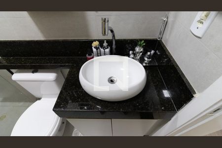 Casa à venda com 210m², 4 quartos e 2 vagas Casa à venda com 210m², 4 quartos e 2 vagasBanheiro da Suíte 3