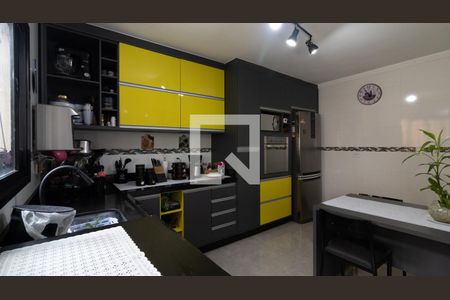 Casa à venda com 210m², 4 quartos e 2 vagas Casa à venda com 210m², 4 quartos e 2 vagasCozinha