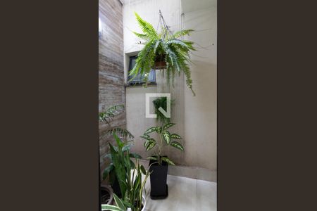 Casa à venda com 210m², 4 quartos e 2 vagas Casa à venda com 210m², 4 quartos e 2 vagasJardim de Inverno