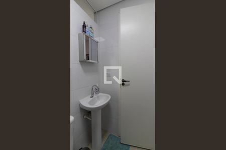 Casa à venda com 210m², 4 quartos e 2 vagas Casa à venda com 210m², 4 quartos e 2 vagasBanheiro da Suíte Casa 2