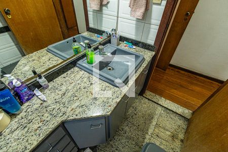 Apartamento à venda com 260m², 4 quartos e 2 vagasBanheiro