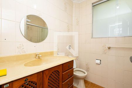 Casa à venda com 230m², 3 quartos e sem vagaBanheiro