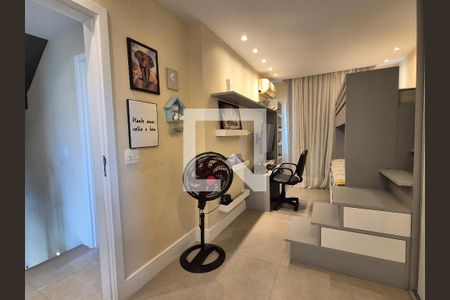 Casa de condomínio para alugar com 160m², 3 quartos e 2 vagasSuíte 2