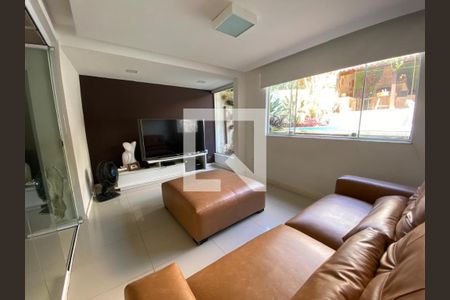 Casa à venda com 4 quartos, 220m² em Vila Progresso, Niterói