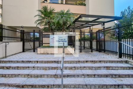 Apartamento à venda com 74m², 3 quartos e 1 vagaFachada