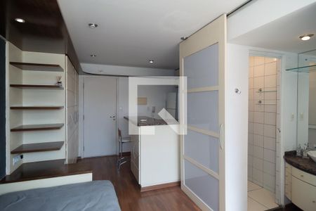 Apartamento para alugar com 20m², 1 quarto e 1 vaga Apartamento para alugar com 20m², 1 quarto e 1 vagaStudio