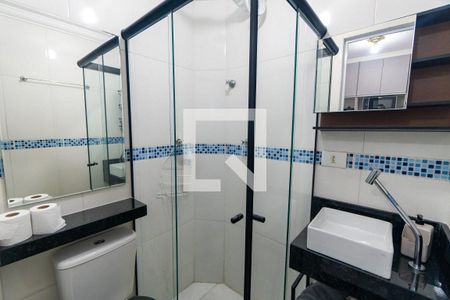 Banheiro de kitnet/studio para alugar com 1 quarto, 25m² em Cidade Vargas, São Paulo