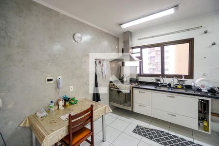 Apartamento para alugar com 139m², 4 quartos e 2 vagasCozinha