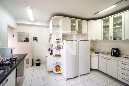 Apartamento para alugar com 139m², 4 quartos e 2 vagasCozinha