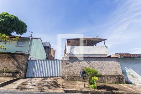 Casa à venda com 360m², 2 quartos e 5 vagasFachada
