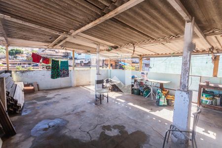 Casa à venda com 360m², 2 quartos e 5 vagasTerraço