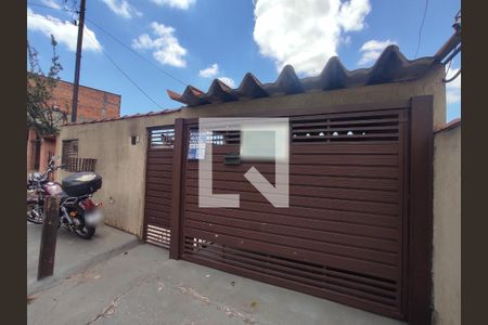 Casa para alugar com 111m², 2 quartos e 1 vagaFachada