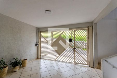 Casa à venda com 220m², 4 quartos e 6 vagasGaragem - casa 1
