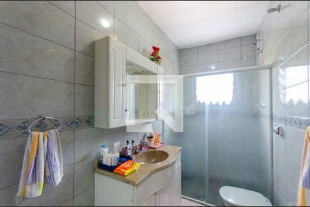 Casa à venda com 220m², 4 quartos e 6 vagasBanheiro - casa 1