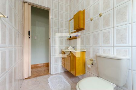 Casa à venda com 220m², 4 quartos e 6 vagasSuíte - banheiro - casa 2