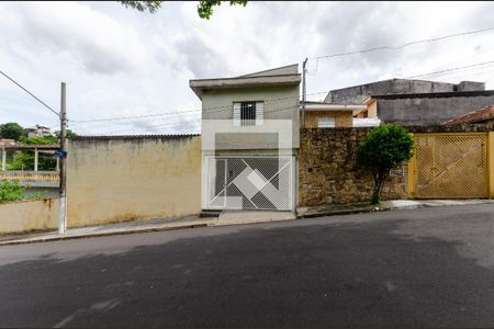 Casa à venda com 220m², 4 quartos e 6 vagasFachada