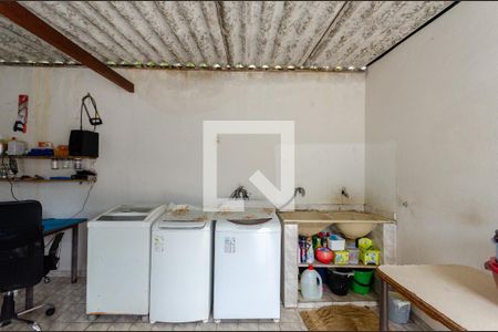 Casa à venda com 220m², 4 quartos e 6 vagasÁrea de Serviço