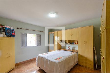 Casa à venda com 220m², 4 quartos e 6 vagasSuíte - casa 2