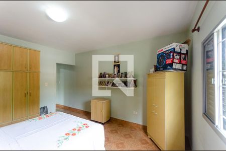 Casa à venda com 220m², 4 quartos e 6 vagasSuíte - casa 2