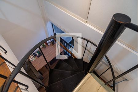 Apartamento à venda com 46m², 1 quarto e 1 vagaEscada